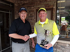 2018 Brady Cup Champion Steve Stone receiving trophy from Walt Ailes 2018 Brady Cup Champion Steve Stone receiving trophy from Walt Ailes